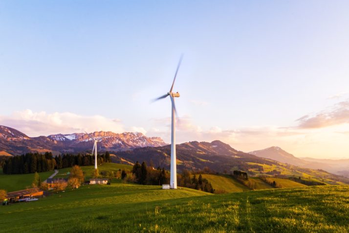 Ανανεώσιμες πηγές ενέργειας, το 2018 παρήγαγαν το 32,3% της ηλεκτρικής ενέργειας στην ΕΕ, ενώ στην Ιταλία έφτασαν το 35%